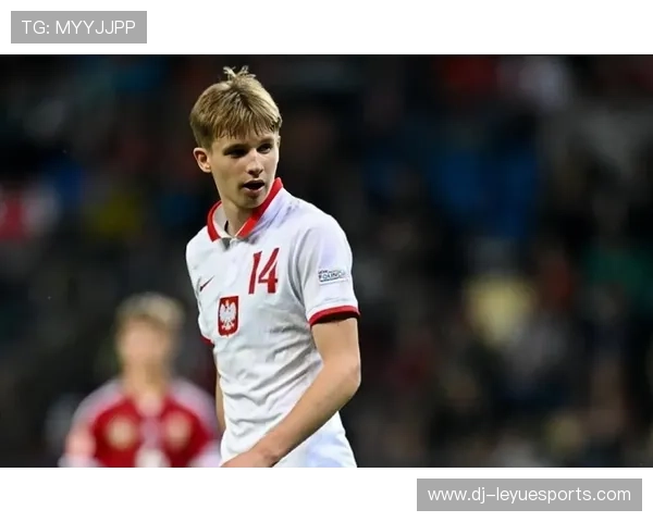 埃因霍温酝酿大动作,poised签下葡超潜力中场,未来不容小觑 埃因霍温酝酿大动作,poised签下葡超潜力中场,未来不容小觑