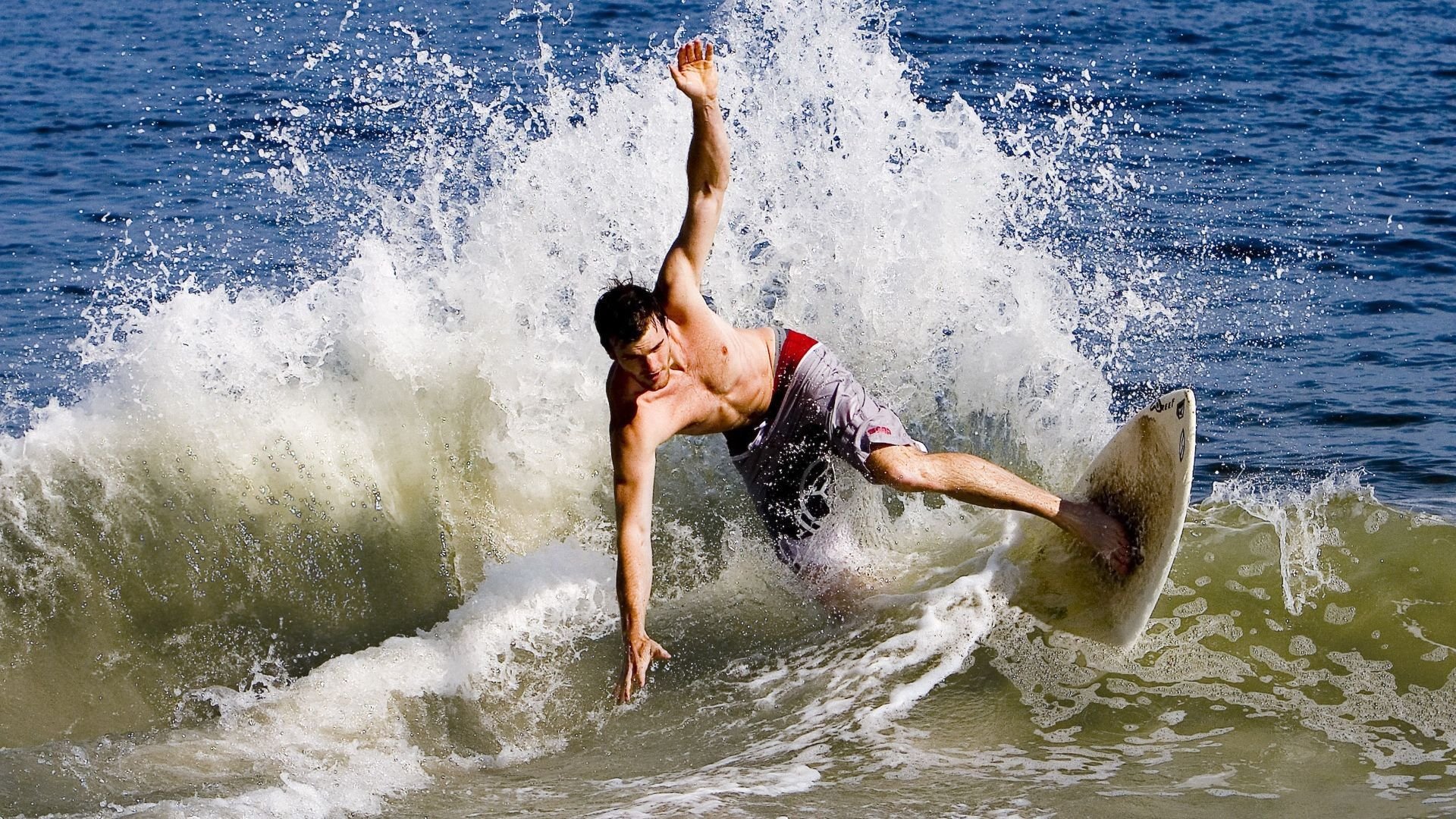 “亲子互动！牛仔3K亲子跑在香港开跑”