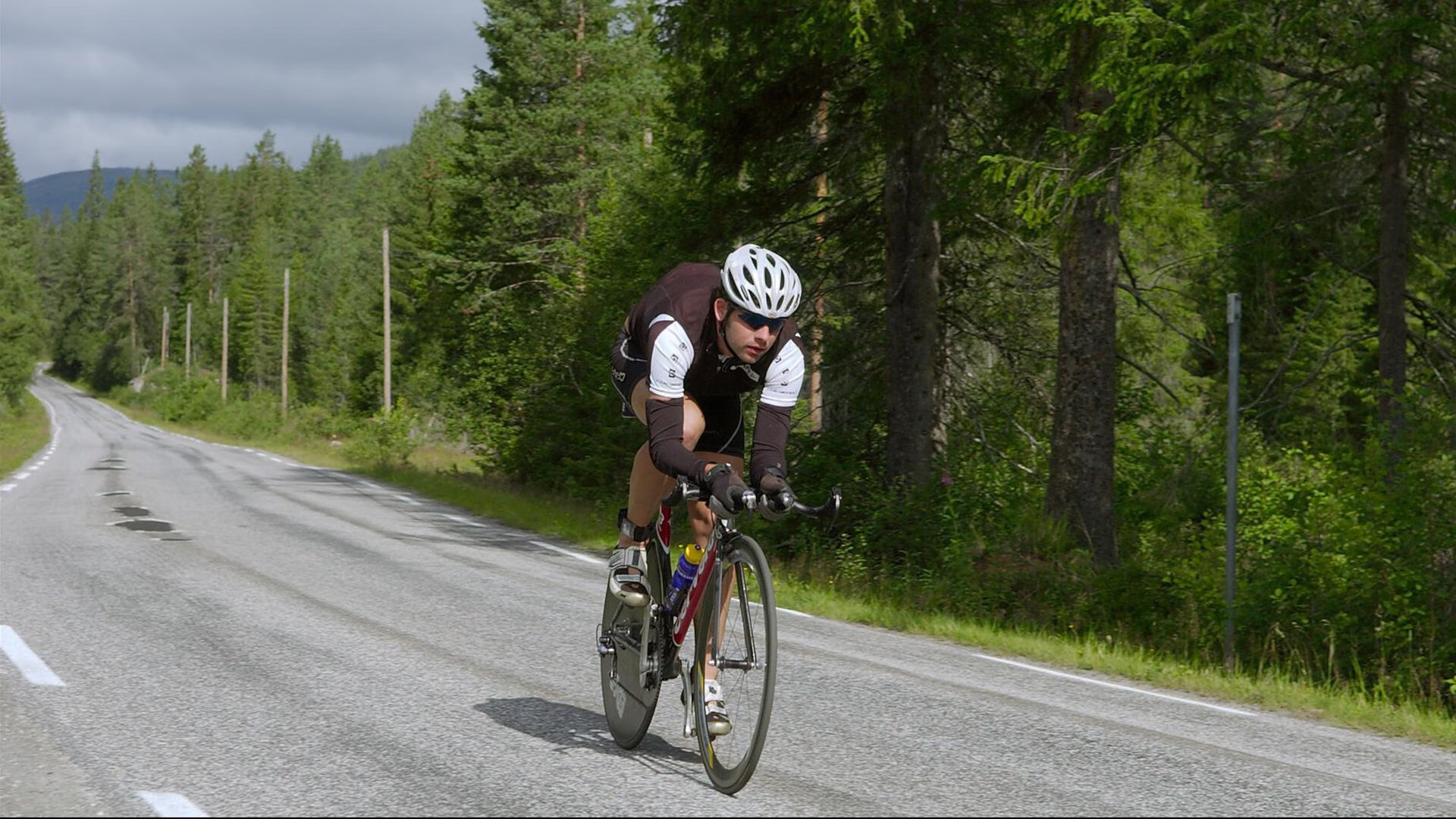 德甲连续进攻：攻势如潮，令人叹为观止，德甲多少场次